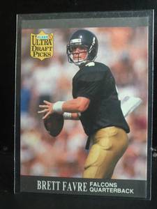 lot 98 image: Brett Favre RC 1991 Fleer Ultra