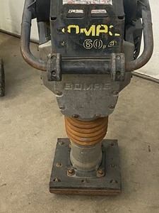 lot 3-A image: Bomaq BT60-4 Commercial Plate Compactor