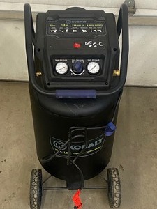 lot 5-C image: Kobalt 20-Gallon Air Compressor