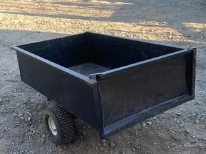 lot 1-C image: Pin-Hitch Lawn Tractor Trailer