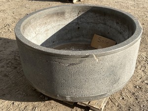 lot 1-D image: Large Concrete Flower Planter