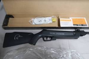 GAMO AIR RIFLE