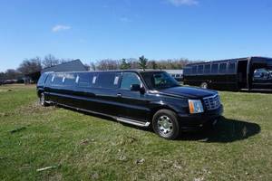 2004 Cadillac Escalade Stretch Limousine