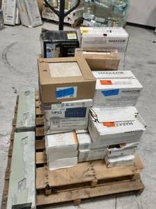 lot 57 image: MIXED PALLET OF TILE