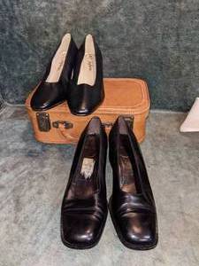 2 Pair of Size 10 Black Pumps