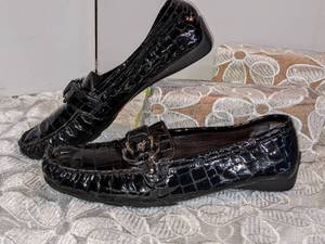 Stuart Weitzman Black Patent Driving Loafers Sz 9 12W