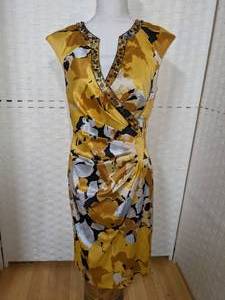 Flattering Adrianna Papell Floral Cap Sleeve Dress Sz 10