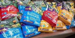 Combination Mulch, Fertilizer, & Se...
