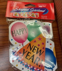 (60 ct.) 9 Happy New Year Shaped G...