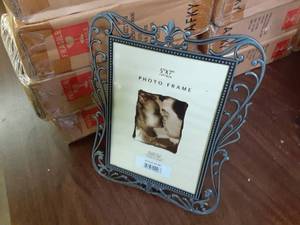 (40 ct.) Uniek Inc. New in Box Sava...