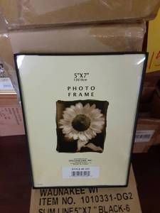 (24 ct.) Uniek Inc. New in Box Blac...