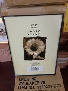 (72 ct.) Uniek Inc. New in Box Blac...