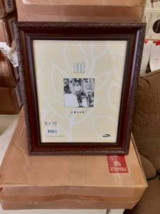(8 ct.) Uniek Inc. New in Box Gilda...