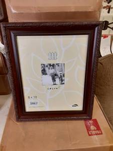 (12 ct.) Uniek Inc. New in Box Gild...