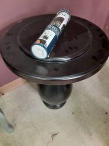 28 Round Side Table (27 Tall) Se...