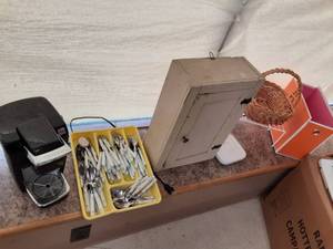 Misc. Housewares Lot (Small Vintage...