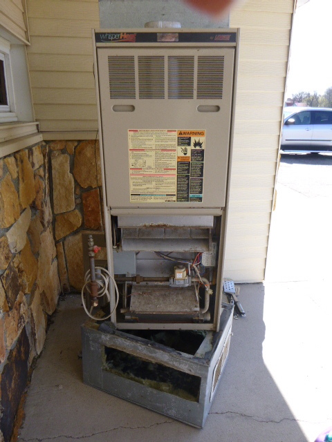 Lennox Whisper Heat Furnace | Northstar Kimball May Consignments #1 - With BRAND NEW ITEMS | K-BID