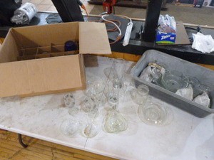 lot 45 image: Miscellaneous Glassware