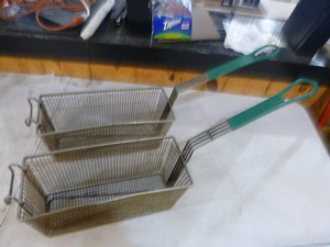 lot 54 image: 2 Fryer Baskets