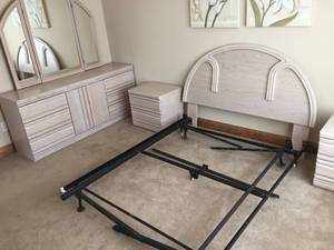 Palliser Bedroom Set