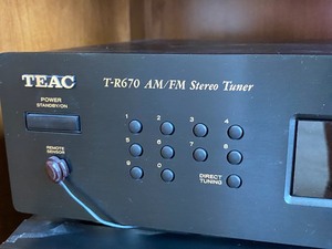 TEAC T-R670 AMFM Tuner