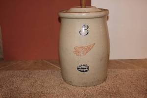 lot 32 image: Red Wing Butter Churn