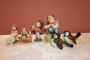 lot 104 image: Figurines