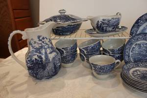 lot 108 image: Liberty Blue Reproduction Transferware