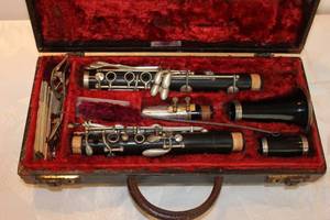 lot 109 image: Clarinet