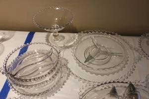 lot 113 image: Beautiful beaded edge glassware collection