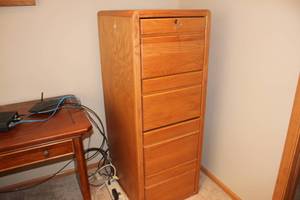 lot 171 image: Wood file cabinets