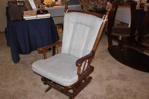 lot 181 image: Stationary Rocker