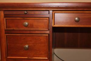 lot 185 image: Two-tone Wood Desk