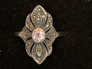lot 208 image: Silver ring with marcasite