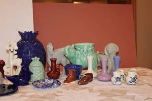 lot 44 image: Lot of Misc. Pottery