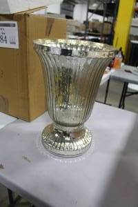 Vase 11Wx16H