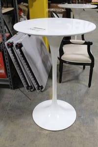 Pedestal Table White 27Wx40H