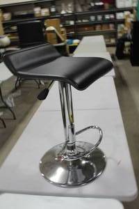Metal Low Back Bar Stool with Pad Black 15Wx14Dx25H