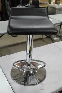 Chrome Metal Pedestal Adjustable Low Back Bar Stool with Footrest and Pad Black 14Wx16Dx22H
