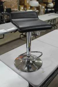 Chrome Metal Pedestal Adjustable Low Back Bar Stool with Footrest and Pad Black 14Wx16Dx22H