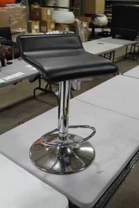 Chrome Metal Pedestal Adjustable Low Back Bar Stool with Footrest and Pad Black 14Wx16Dx22H