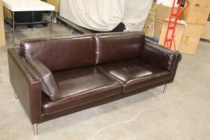 Living Room Couch Brown 75Lx33Wx30H