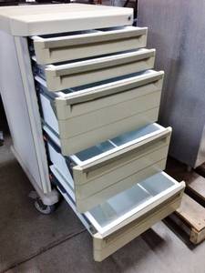 Oooo I Really Like This MSRP $2400 High Quality Metro Starsys Medical Grade 7 Drawer Storage Cart With Sorters &amp Power Supply - Lock Has Been Removed - Great Condition