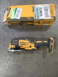 lot 75 image: DEWALT ATOMIC 20-Volt MAX Cordless Brushless Oscillating Multi-Tool (Tool-Only), DCS354B. - Used - Missing attachments.