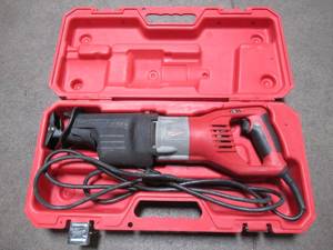 lot 84 image: Milwaukee 15 Amp Super SAWZALL Reciprocating Saw, 6538-21. Slightly Used.