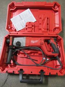 lot 88 image: MILWAUKEE 1 12 in. SDS D-Handle Rotary Hammer, 5262-21 - Used.