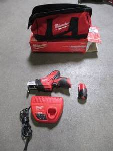 lot 98 image: Milwaukee M12 12-Volt Lithium-Ion Cordless HACKZALL Reciprocating Saw Kit, 2420-21. Used. With Bag, Battery and Charger.