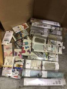 lot 32 image: MIX LOT OF MISCELANEOUS AND ETC. Customer Return See Pictures