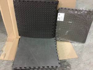 lot 71 image: Norsk 24 sq ft Interlocking Foam Floor Mat, 6-Pack, Gray Customer Return See Pictures