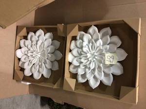 Layered Flower Wall Decor Customer Returns See Pictures
